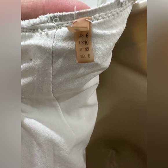 Elie Tahari - Textured Woven Blocked Sheath Dress W/ Leather Trim - Picture 2 of 9